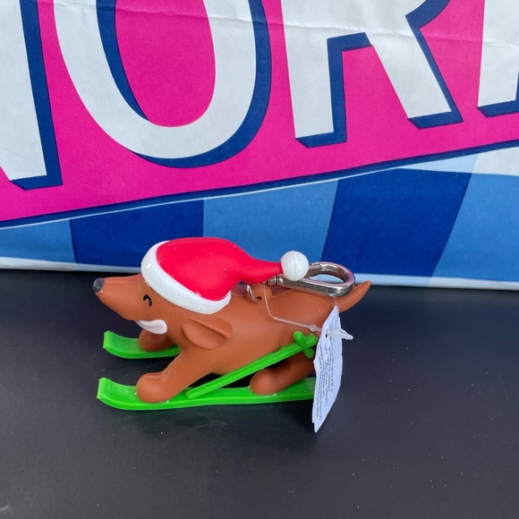 BBW Pocket Back Hand Sani Holder Holiday Dog - Picture 1 of 2